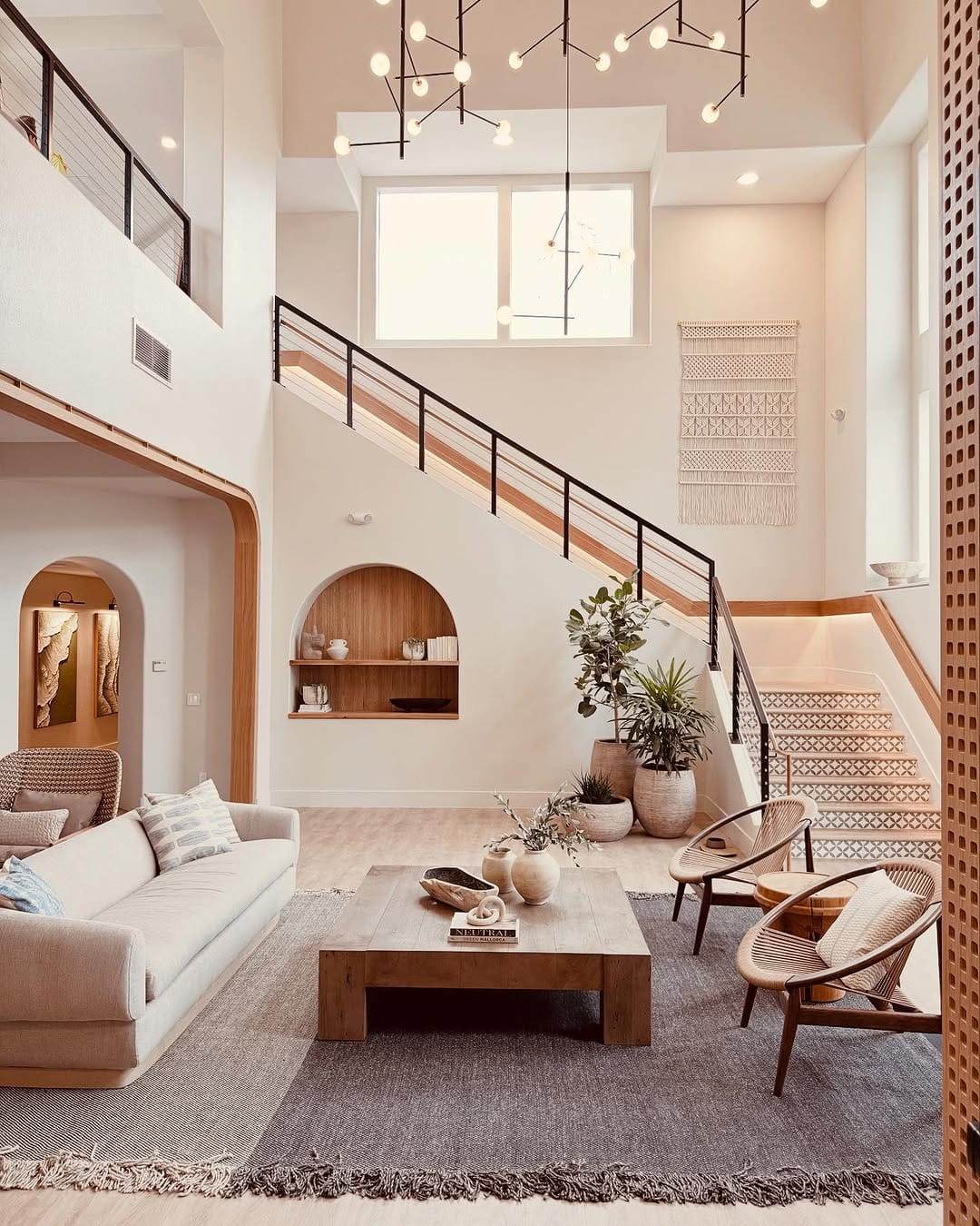 CALIFORNIA APARTMENTS